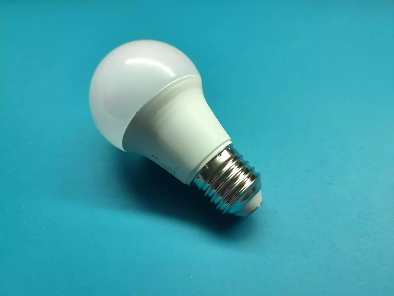 Стали известны новые тарифы на электричество в Ростовской области