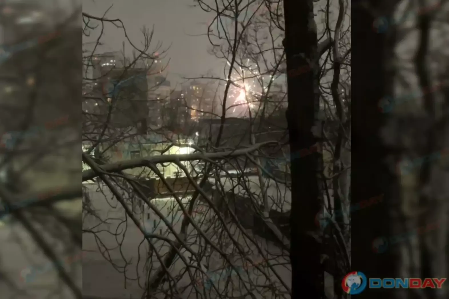 В центре Ростова запустили фейерверки 