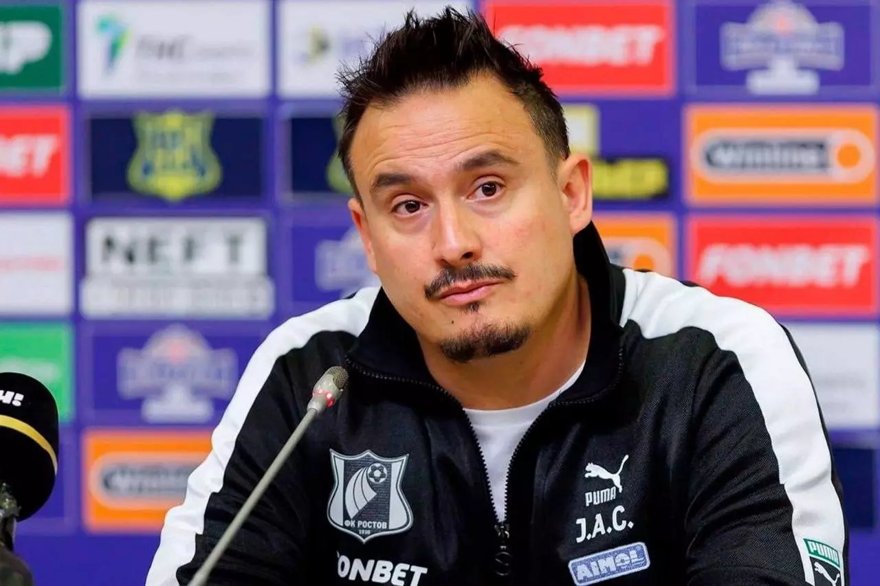 «Неудачный день»: Джонатан Альба прокомментировал поражение ФК «Ростов» в матче против «Локомотива»