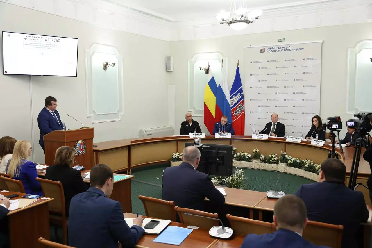 В Ростове разработают алгоритм по передаче бесхозяйных ливневок городу