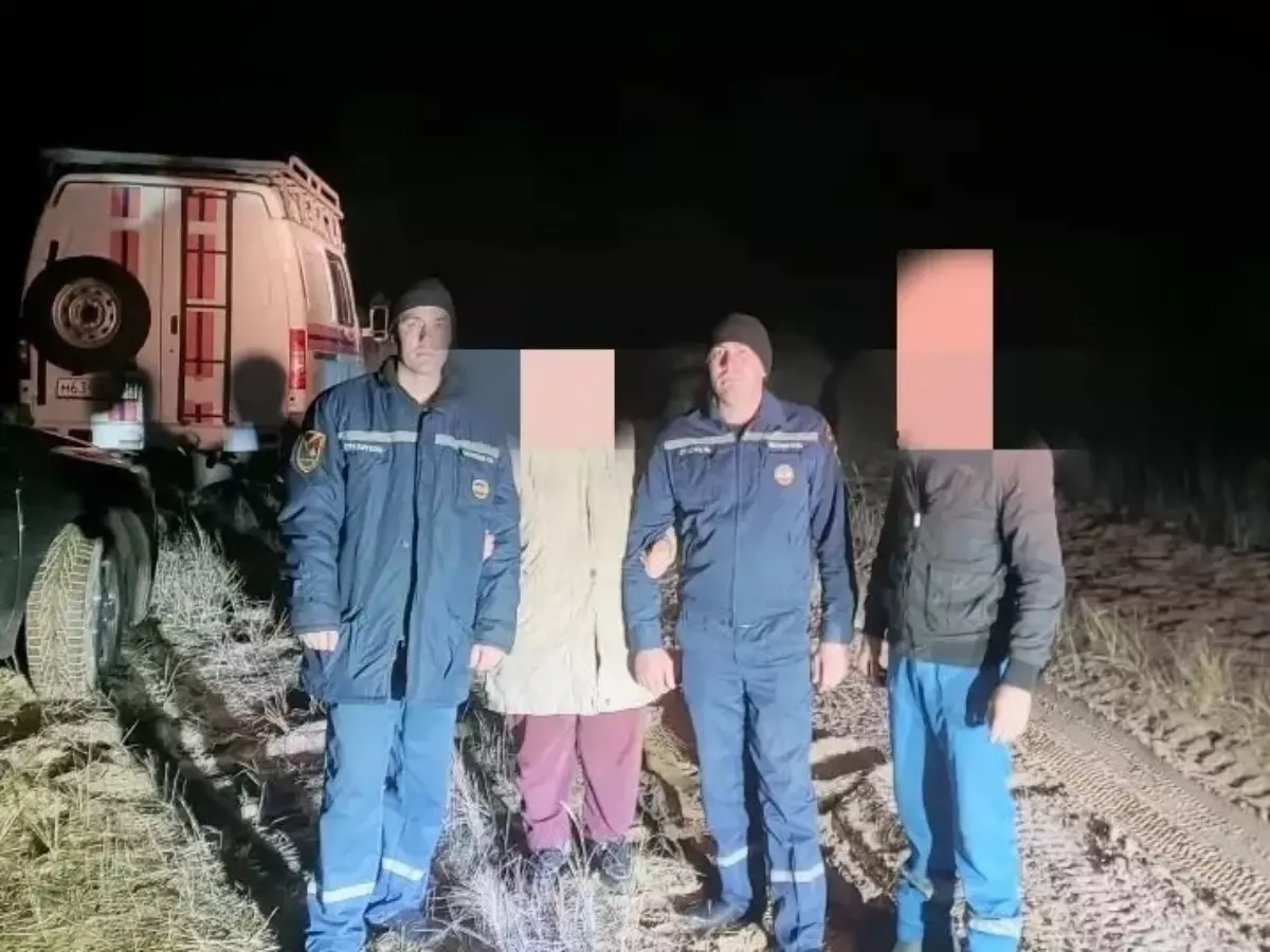 В Ростовской области спали пару, которая потерялась в лесу