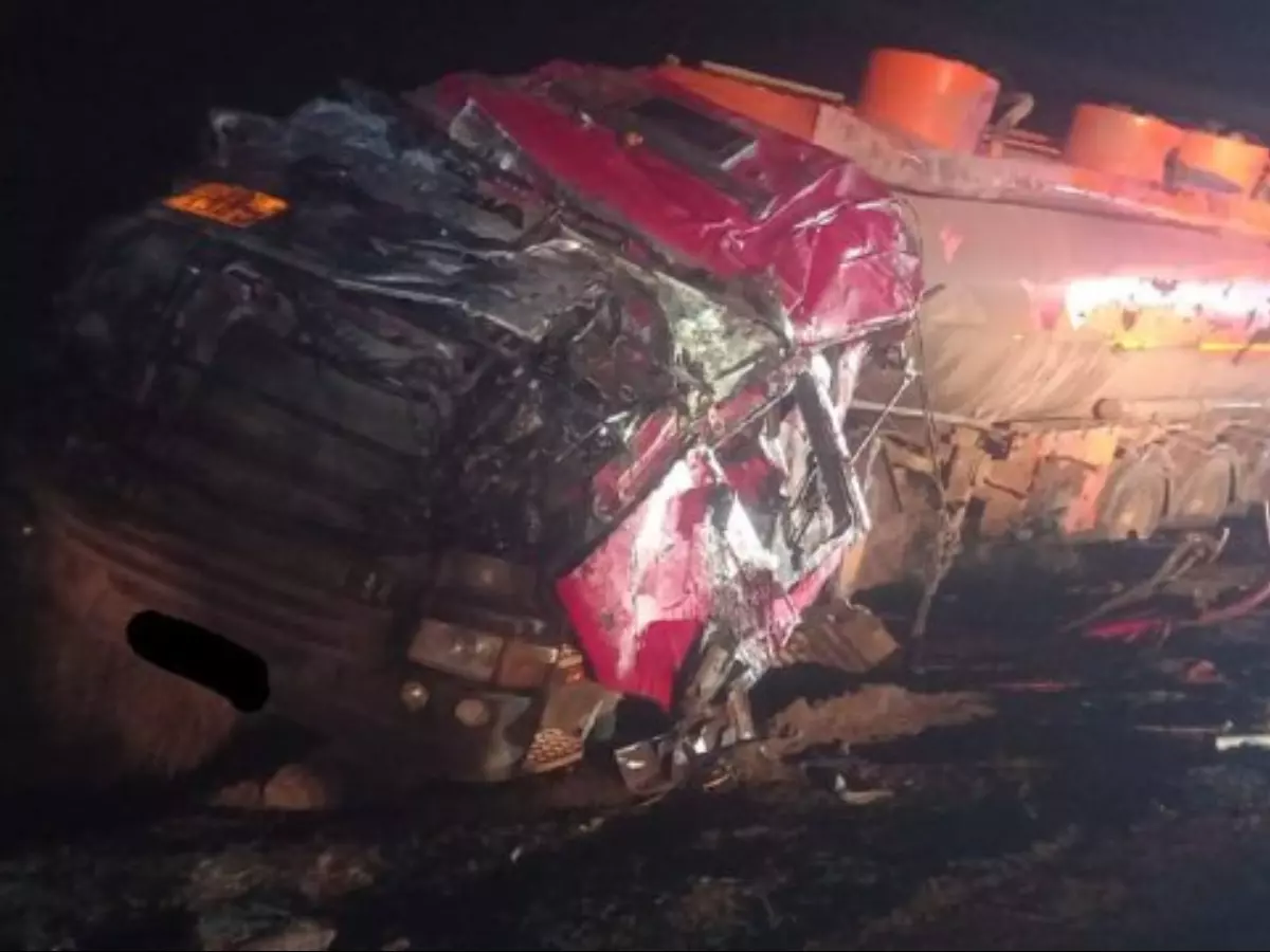 В Ростовской области в страшном ДТП с грузовиком погиб 54-летний мужчина