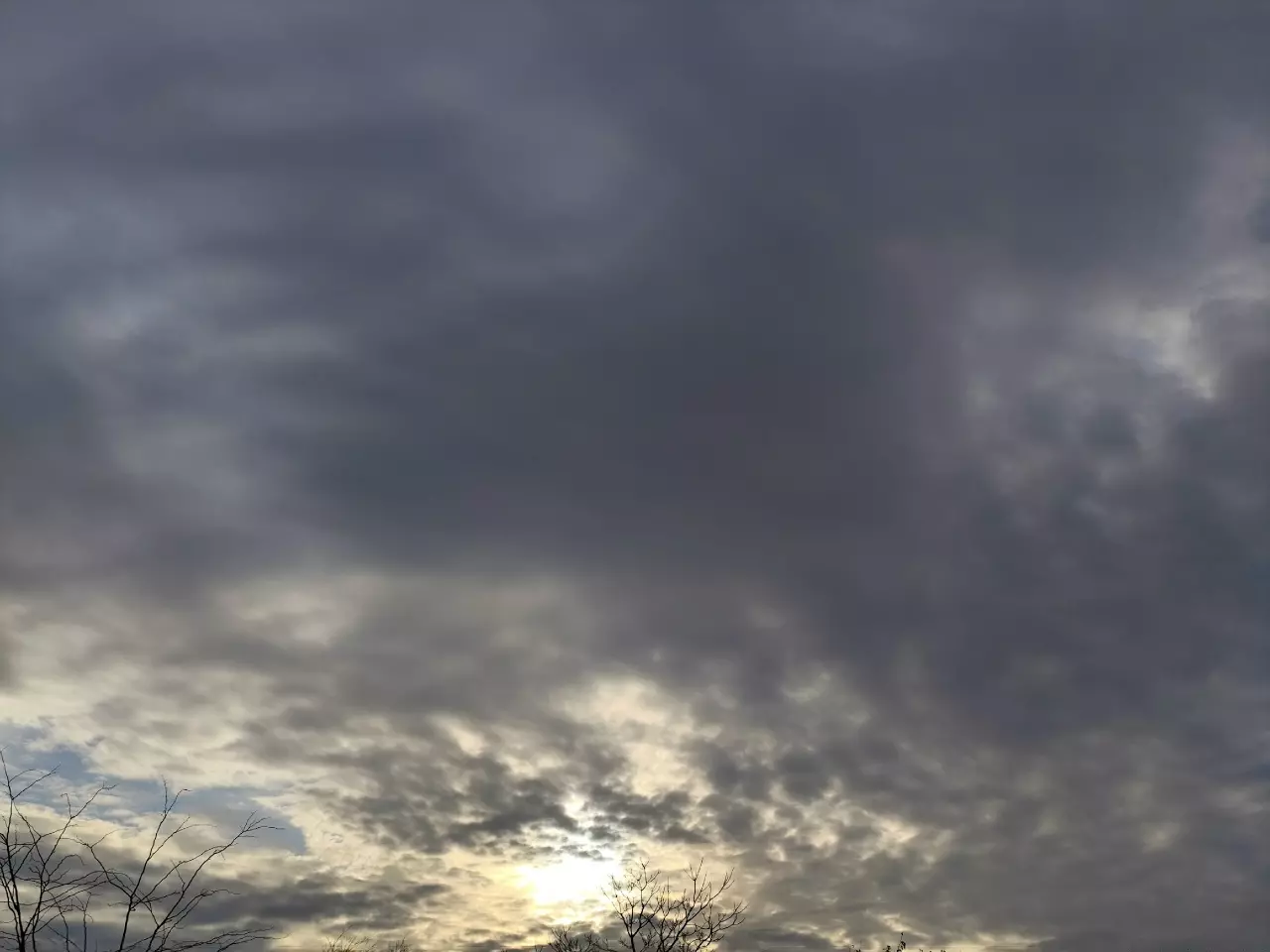 В Ростове-на-Дону сработали силы ПВО ночью 15 декабря