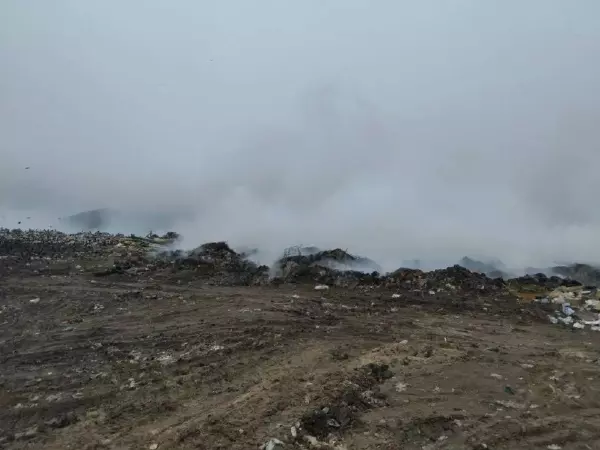 Фото к материалу: В Новошахтинске загорелся мусорный полигон