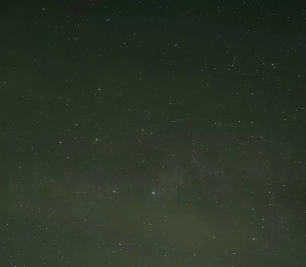 Фото к материалу: Ночью 21 декабря в небе над Азовским морем сбили три беспилотника