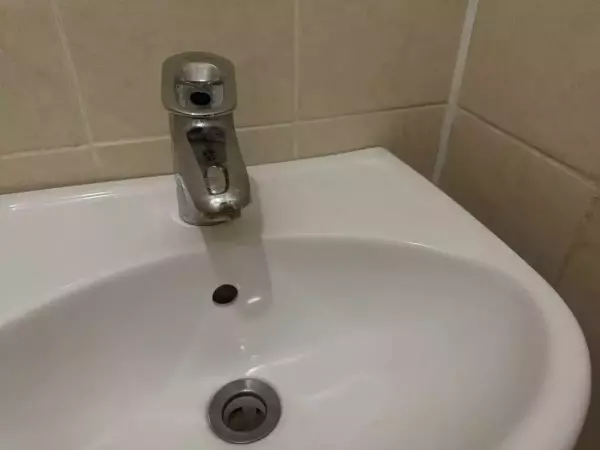 Фото к материалу: Из-за крупной коммунальной аварии четыре СНТ под Ростовом остались без воды