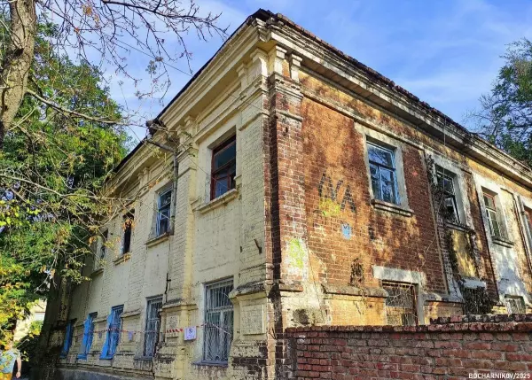Фото к материалу: В Ростове-на-Дону в Нахичевани снесли еще один старинный дом