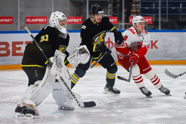 Фото к материалу: ХК «Ростов» проиграл на выезде «Дизелю» в рамках ВХЛ