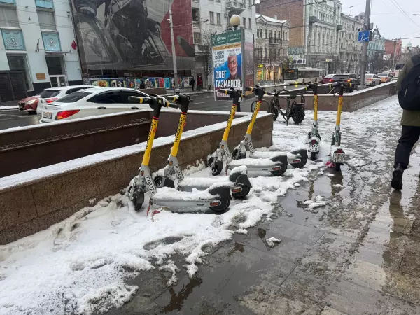 Фото к материалу: Берегись электросамоката: в Ростове продолжают сдавать в аренду самокаты