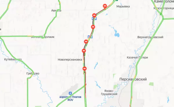 Фото к материалу: В результате ДТП на М-4 в Ростовской области загорелось авто