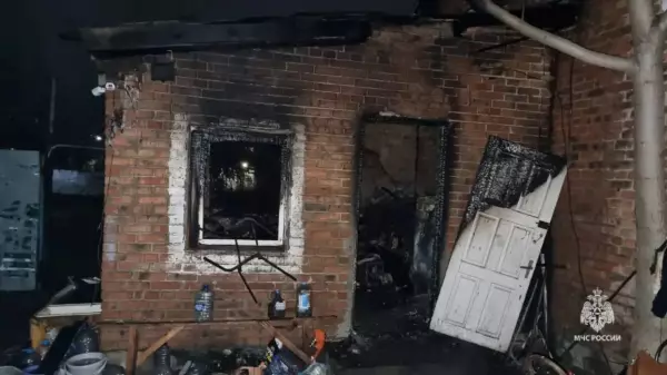 Фото к материалу: Шахтах на территории предприятия после пожара нашли тело мужчины