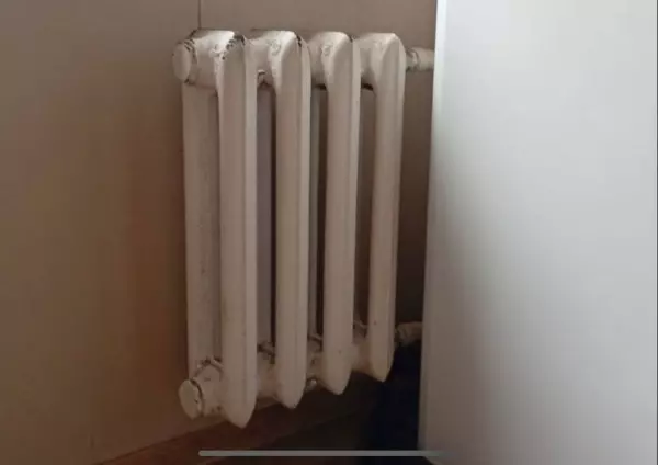 Фото к материалу: Жители дома на Еременко в Ростове пожаловались на отсутствие отопления уже несколько лет