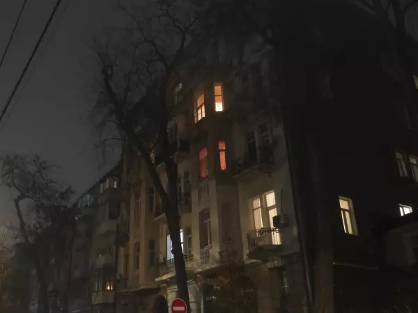 Фото к материалу: Ростовчане просят сделать освещение на участке проспекта Стачки