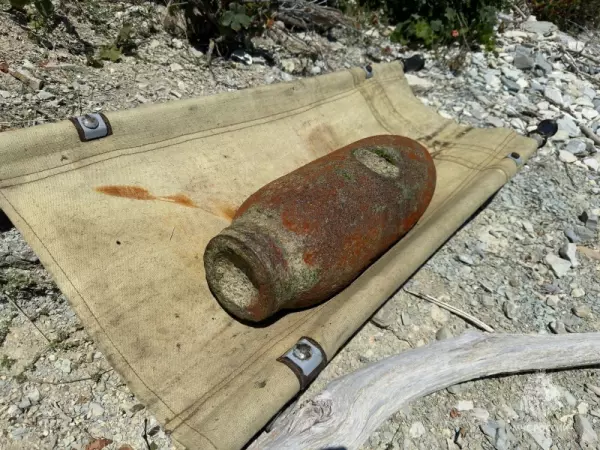 Фото к материалу: Авиационную бомбу времен ВОВ обезвредили донские пиротехники в Багаевском районе