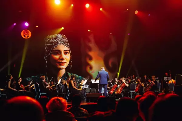 Фото к материалу: Треть россиян планируют культурный отдых в новогодние праздники