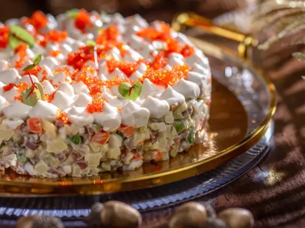 Фото к материалу: Сколько будет стоить приготовить оливье к новогоднему столу в Ростове