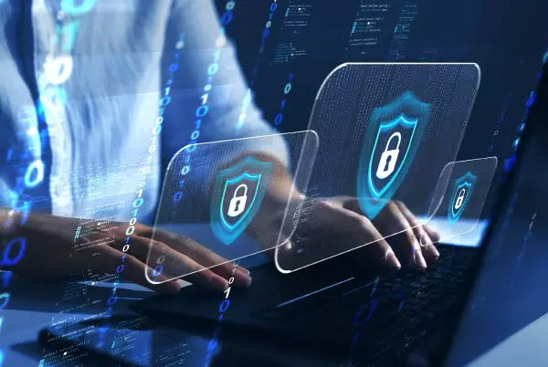 Фото к материалу: Фишинг не пройдет: «Ростелеком» и «Солар» усилили защиту абонентов от вредоносных сайтов