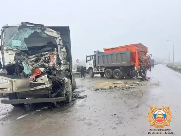 Фото к материалу: На Северном обходе Ростова в жестком ДТП с фурами погиб 31-летний водитель