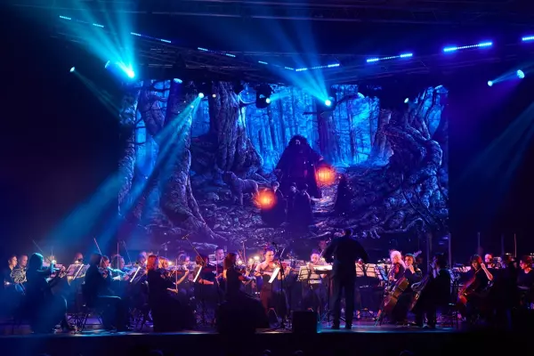 Фото к материалу: «Битва саундтреков»: новогоднее симфо-шоу из культовых фильмов и сериалов!