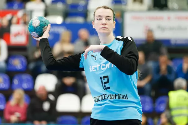 Фото к материалу: Вратарь ГК «Ростов-Дон» Юлия Грацкевич перешла в «Звезду» на правах аренды