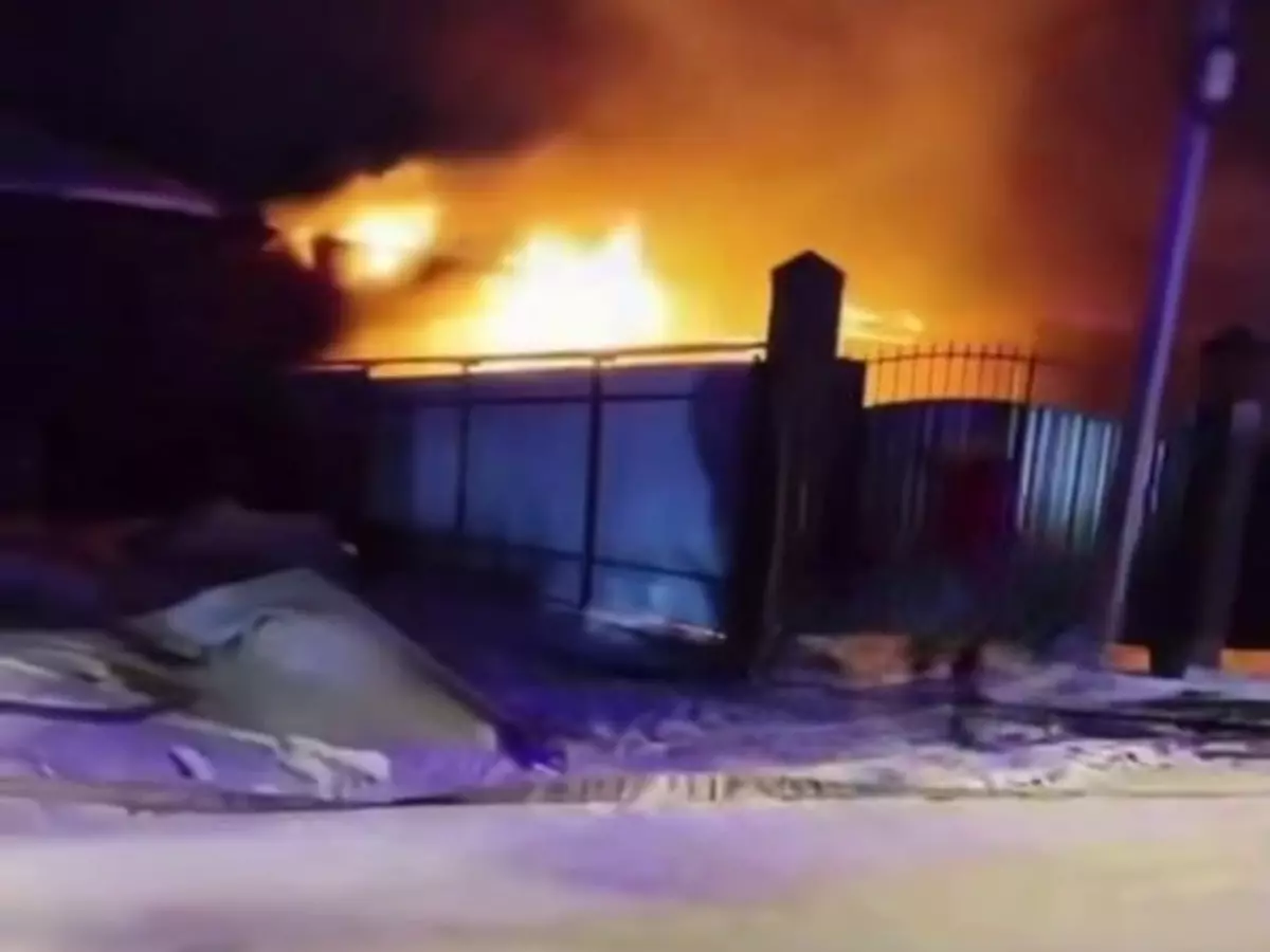 В новогоднюю ночь под Ростовом сгорел частный дом