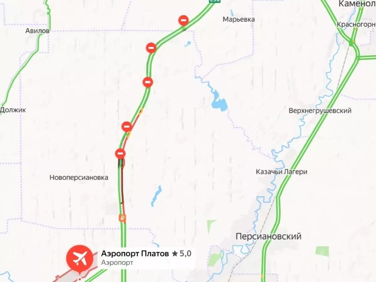 Гигантская пробка образовалась в районе Платова в Ростовской области