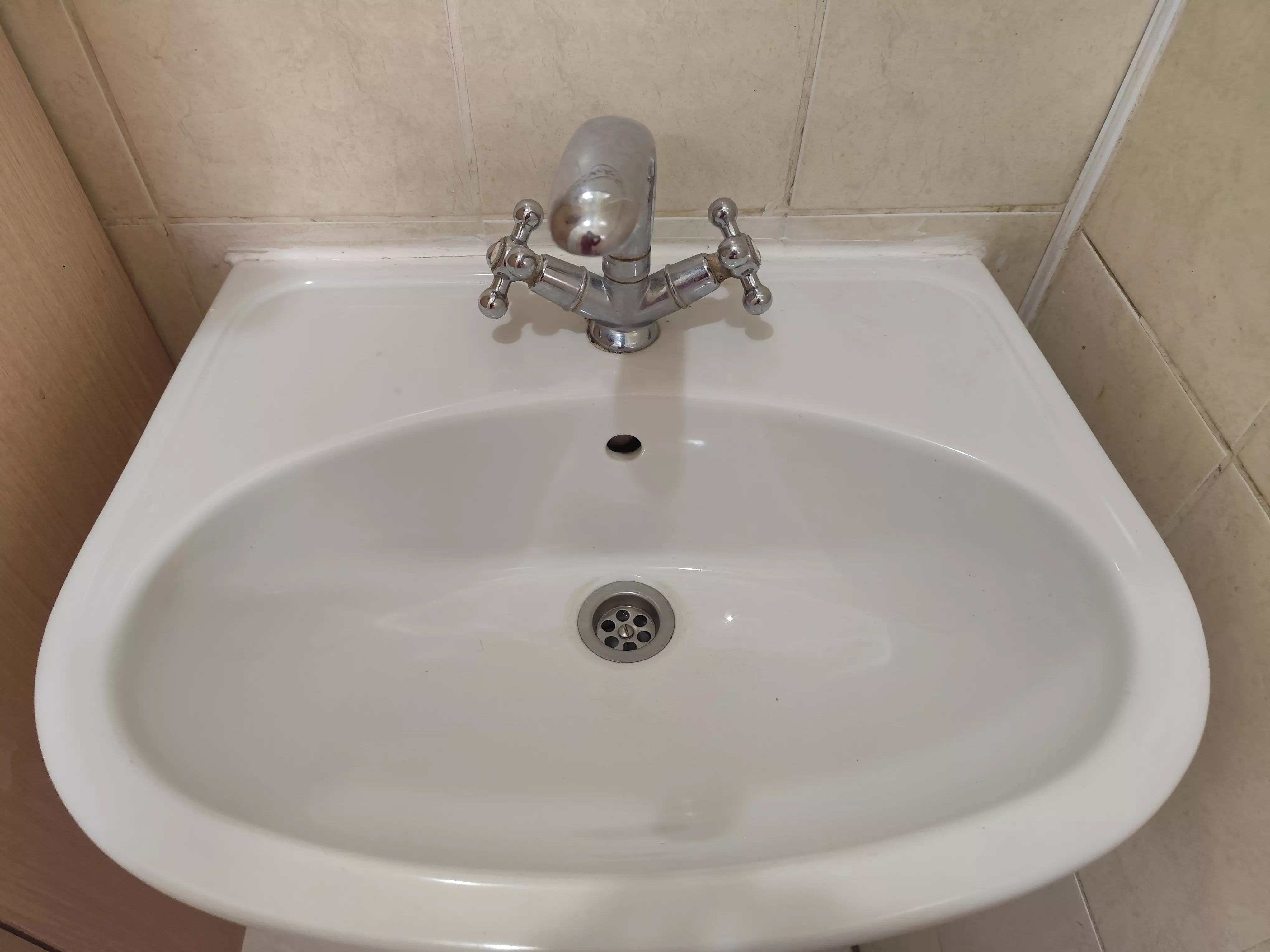 Десятки домов в Ростове остались без воды на Рождество