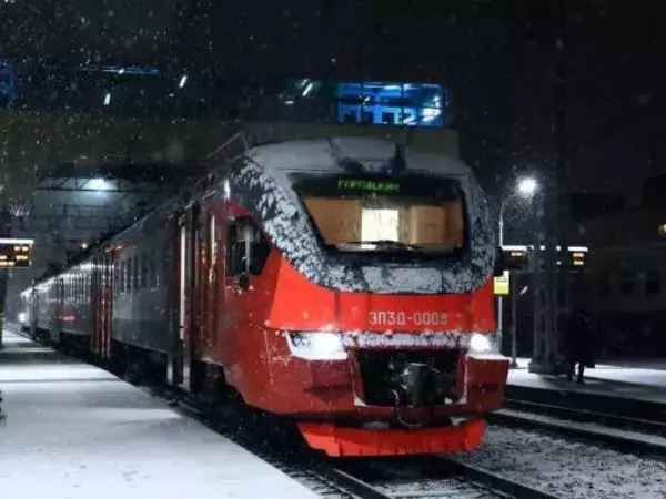 Следующие через Ростовскую область поезда массово задерживаются