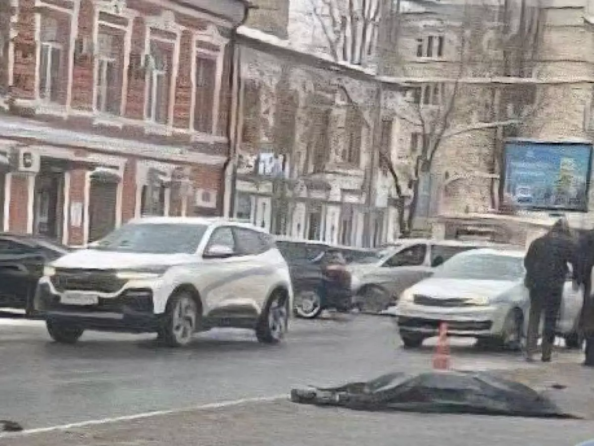 В Ростове на Красноармейской сбили мужчину