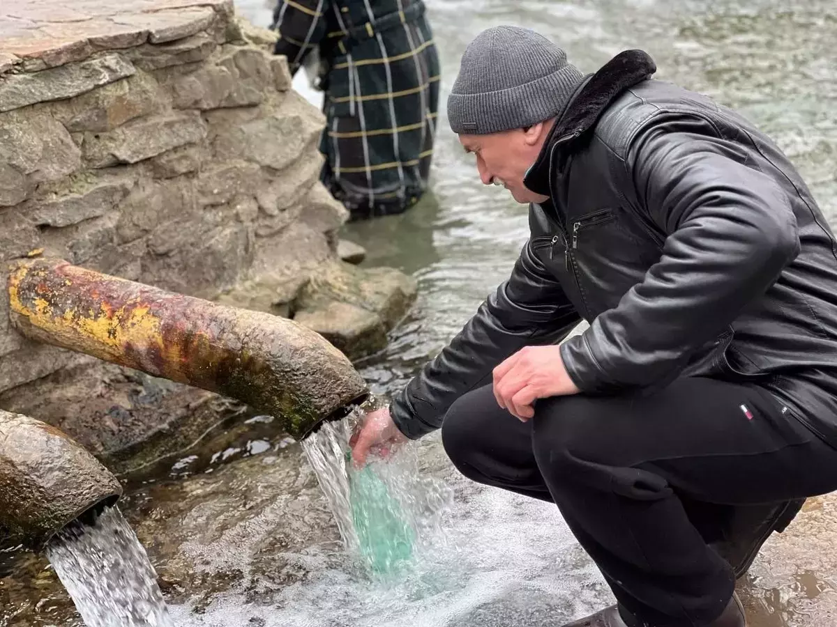 Ростовчанам напомнили о правилах безопасности во время крещенских купаний