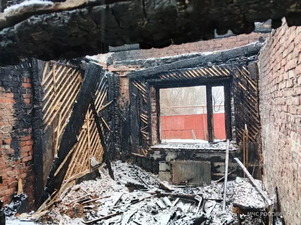 Фото к материалу: В Ростовской области женщина пострадала в пожаре, пытаясь спасти свой дом