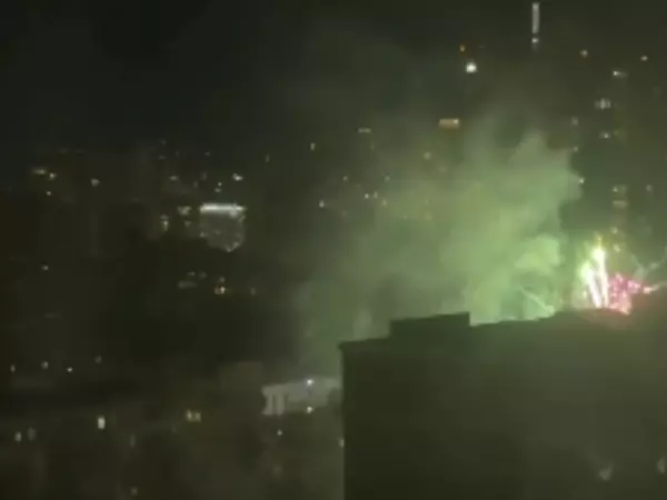 Фото к материалу: Ростовчане проигнорировали запрет на запуск салютов в Новый год