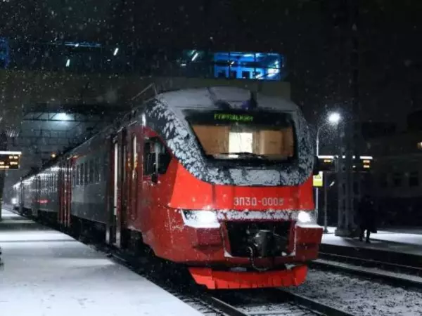 Фото к материалу: Поезда, следующие в Ростов, задерживаются из-за повреждения ж/д инфраструктуры