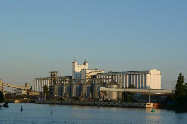 Фото к материалу: Дебиторку «Ростовского ковша» в очередной раз выставили на торги по сниженной цене