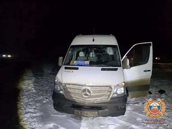 Фото к материалу: В Ростовской области автобус с 20 пассажирами слетел в кювет: водитель погиб