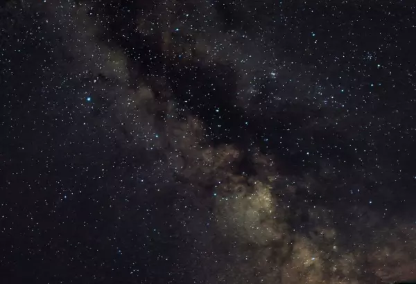 Фото к материалу: Метеорные потоки, лунное затмение и парад планет: что еще увидят жители Ростовской области в 2026 году