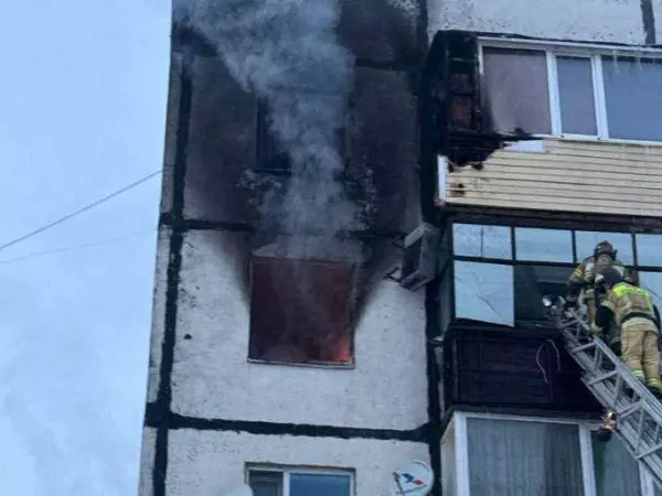 Фото к материалу: На пожаре в квартире многоэтажки в Шахтах погиб 35-летний мужчина