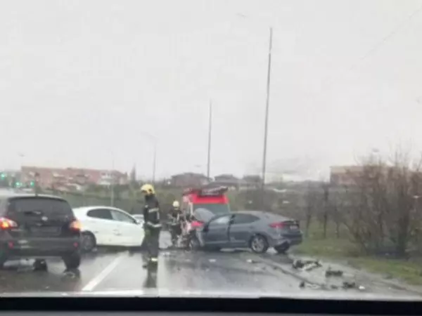 Фото к материалу: Жесткое ДТП произошло на Вавилова в Ростове