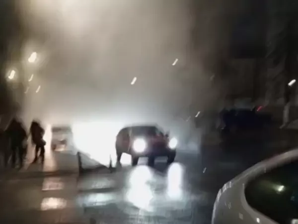 Фото к материалу: Реки кипятка разлились утром 30 января в Доломановском в Ростове