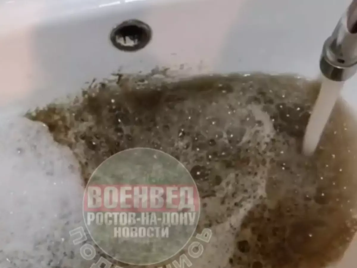 Грязевые ванны вынуждены принимать жители Военведа из-за плохой воды из крана