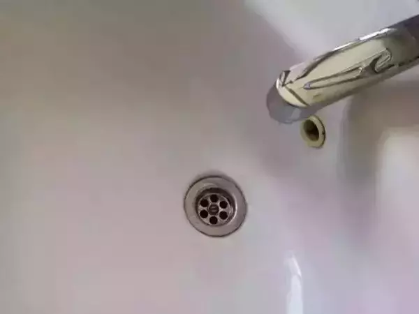 Жильцы Первомайского района Ростова остались без холодной воды