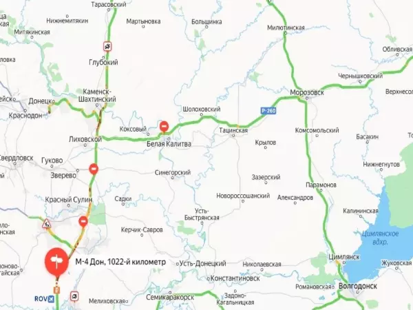 Фото к материалу: На трассе в Ростовской области затруднено движение из-за гигантской пробки