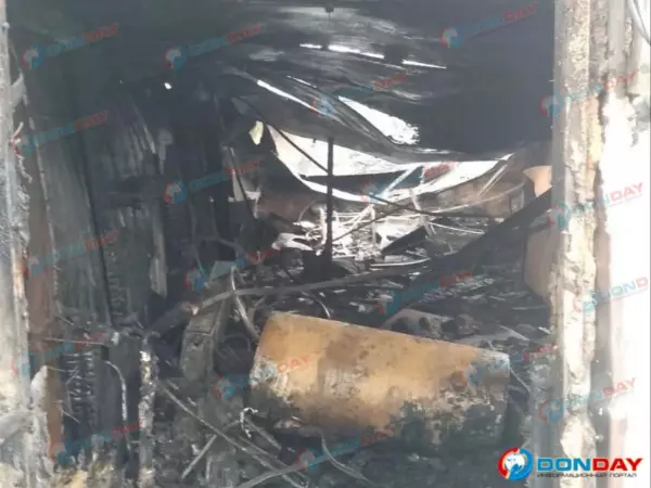 Фото к материалу: В Батайске семья с двумя детьми осталась без жилья после пожара в СНТ «Весна»