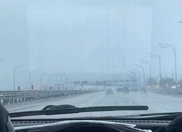 Фото к материалу: Из-за непогоды в Ростовской области ограничили движение транспорта на участке трассы Р-260