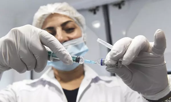 Фото к материалу: новый штамм короновируса XFG угрожает жителям Ростовской области 