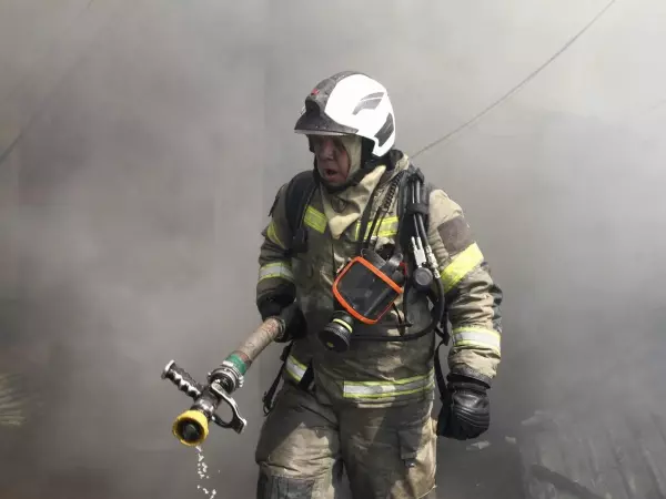 Фото к материалу: За сутки в Ростовской области потушили 10 пожаров