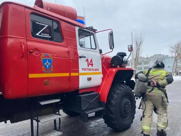 Фото к материалу: Спасли пять человек: за сутки в Ростовской области произошли 8 пожаров и 6 ДТП