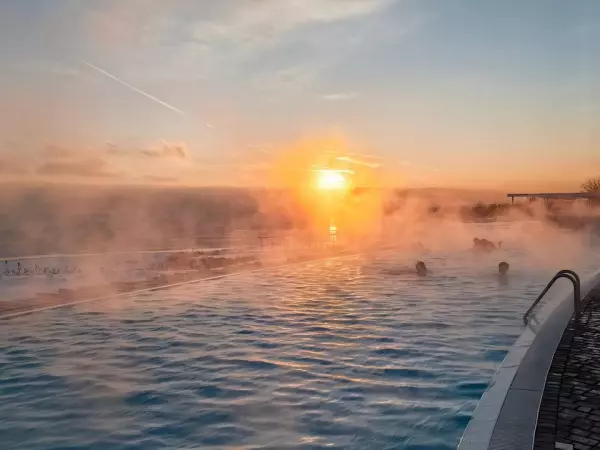 Фото к материалу: Подари любимым отдых с видом на море!