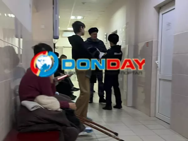 Фото к материалу: Минздрав инициировал проверку травмпункта Батайска после дебоша в очереди