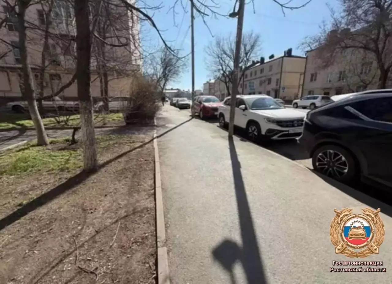 В Ростове полиция разыскивает самокатчика, сбившего 11-летнего ребенка